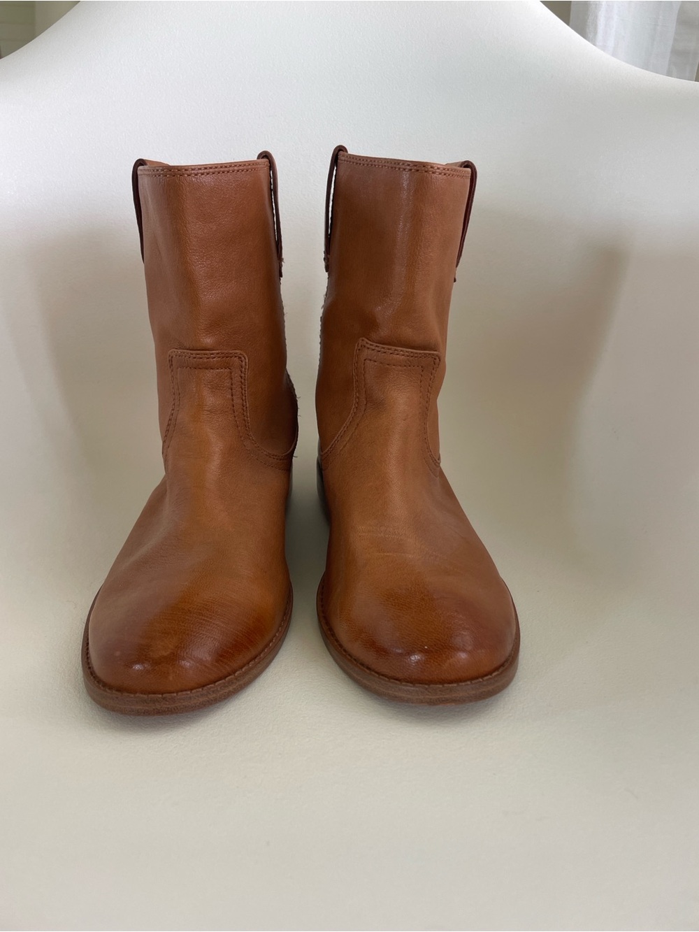 Frye Anna Leather Pull-on Ankle Boots size 8.5